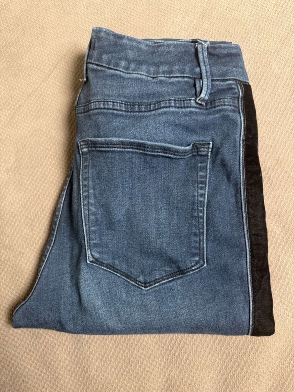 Good American Skinny Jeans in Medium Blue with Black Velvet Side Panel